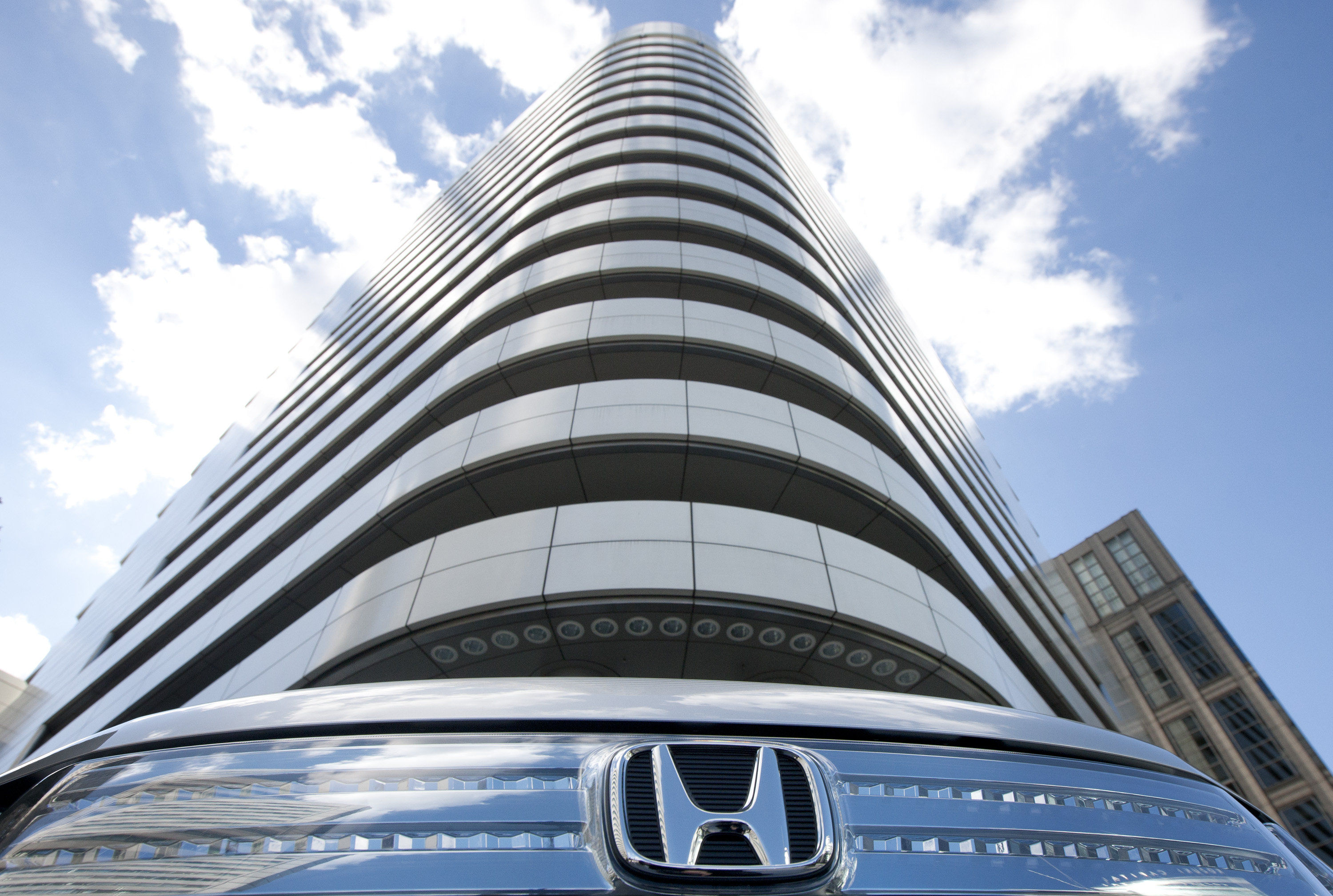 Корпорации машин. Штаб квартира Хонда в Японии. Здание Хонда в Японии. Япония главный офис Honda. Honda Motor co. Япония здание.