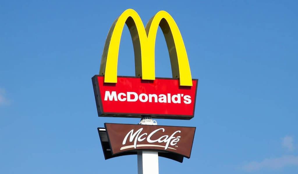 The feature of Mc`donalds logo